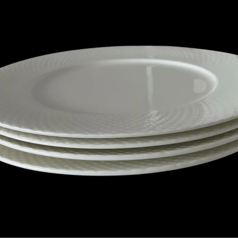 4 Mikasa Huntington White Bone China 8” Salad Dessert Plates Set of 4